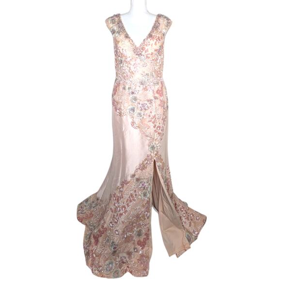 Terani Couture Blush Floral Embroidered Gown V-Neck Sequins Size 10 - Picture 2 of 16